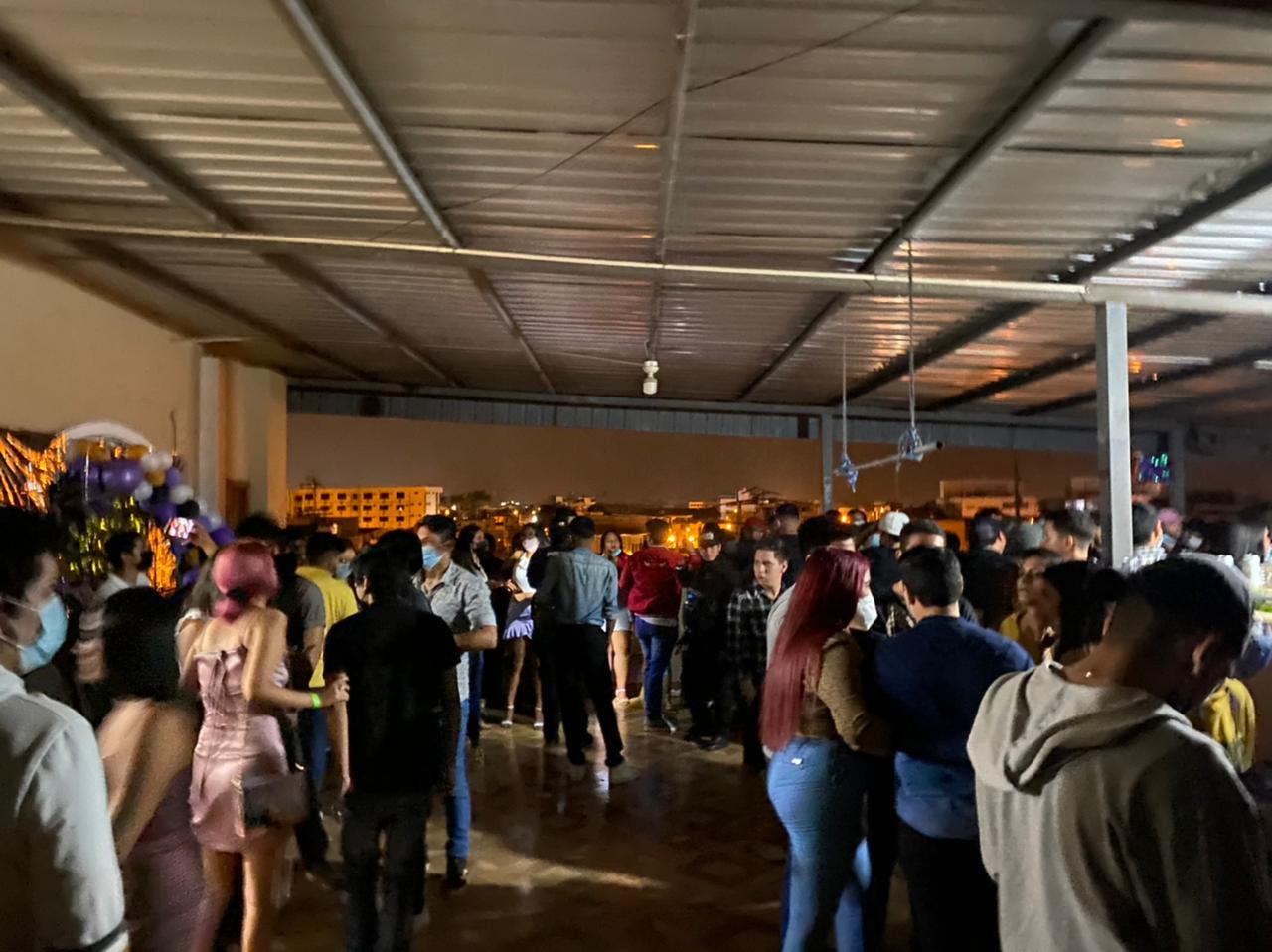Lee más sobre el artículo EN GUAYAS, FIESTAS CLANDESTINAS FUERON SUSPENDIDAS POR LA INTENDENCIA DE POLICÍA