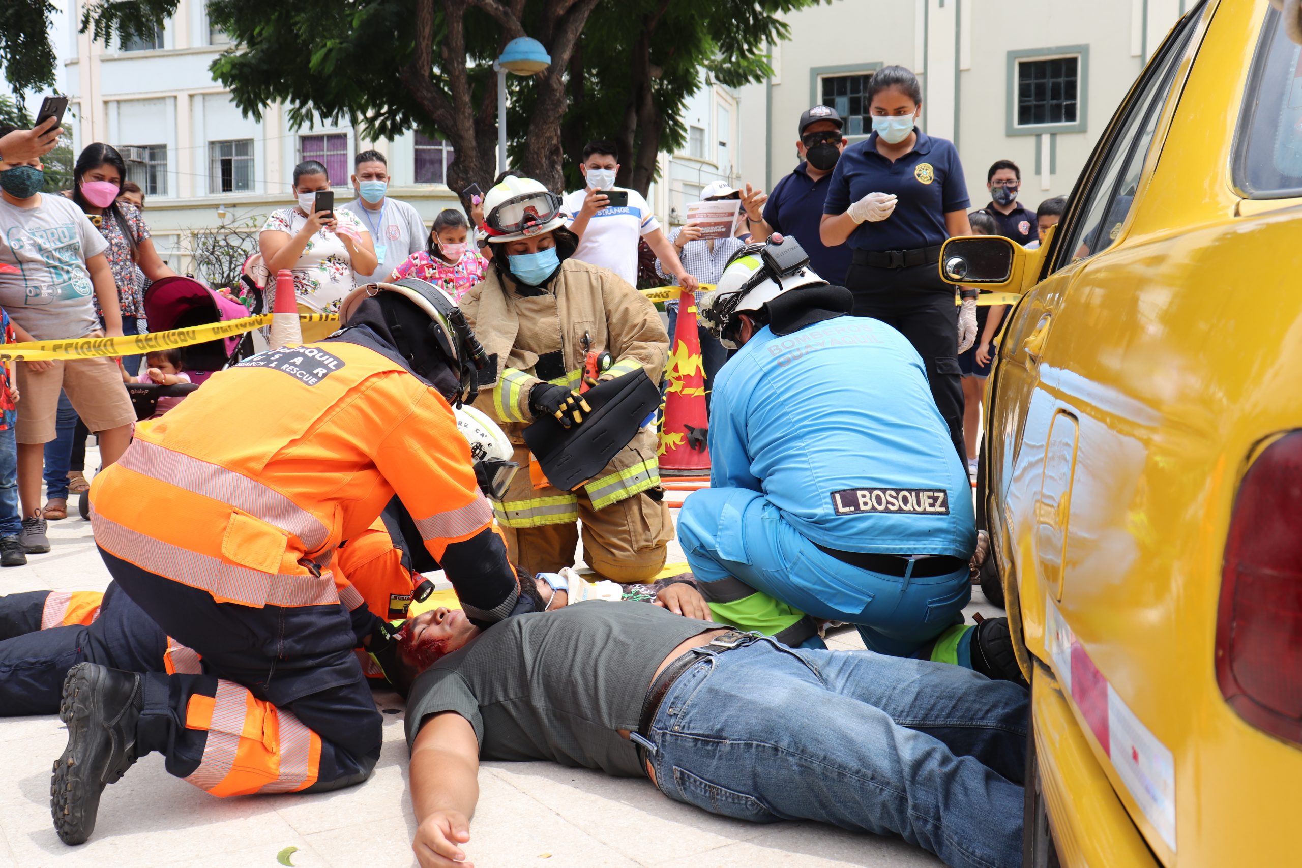 Lee más sobre el artículo Bomberos Guayaquil realizó casa abierta por su fundación