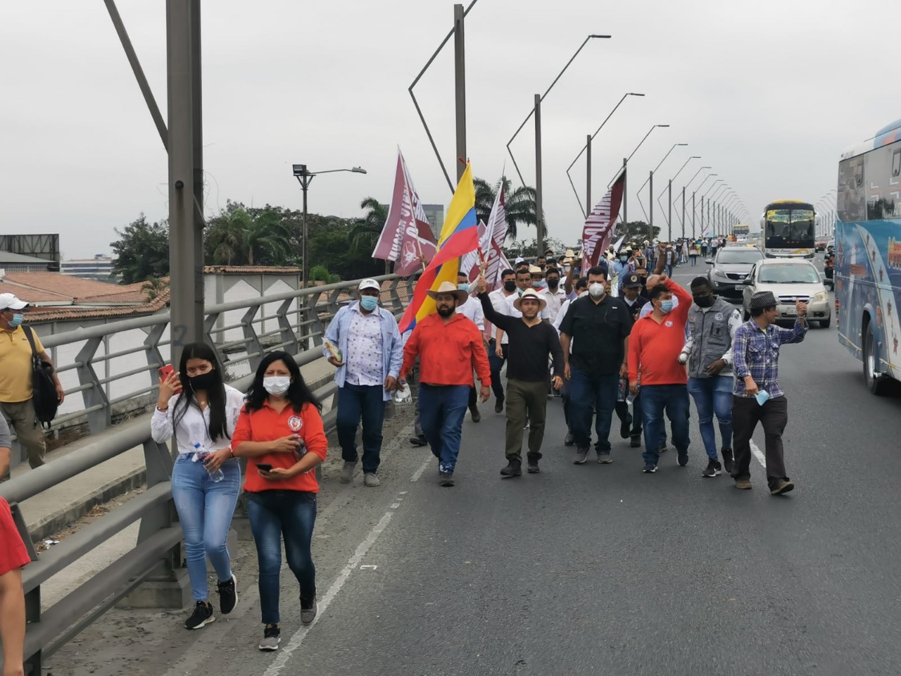Lee más sobre el artículo UNA MARCHA DIFERENTE, SIN CIERRES DE VIAS PERO CONTUNDENTE