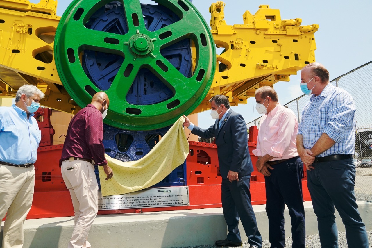 Lee más sobre el artículo PROCARSA Y GRUPO SURPAPEL REALIZARON DEVELACIÓN DE MONUMENTO A LA RESILIENCIA