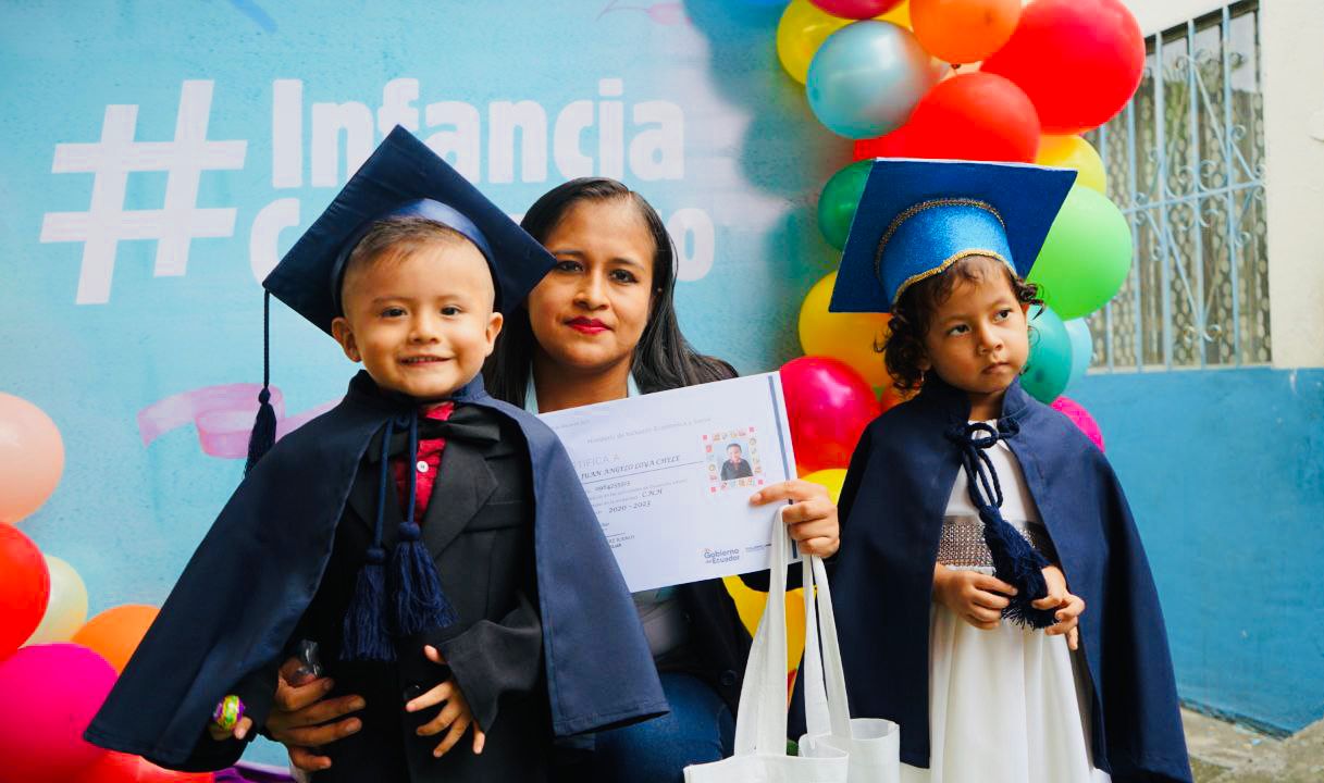 Lee más sobre el artículo 38 mil niñas y niños de los servicios de desarrollo infantil del MIES, en el régimen Costa y Región Insular, culminan su proceso de formación temprana
