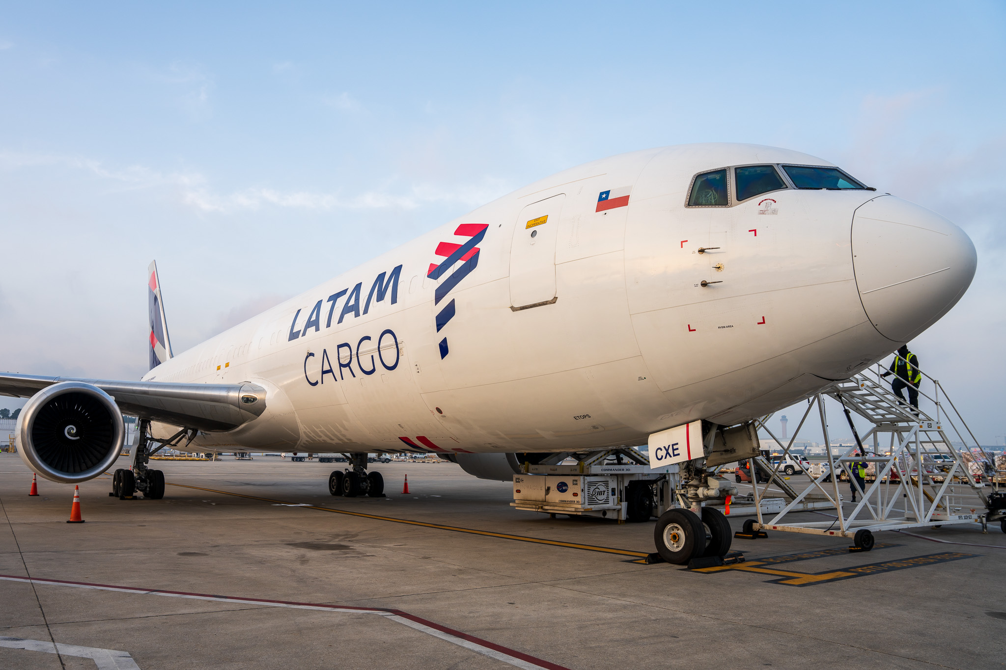 Lee más sobre el artículo LATAM Cargo inaugura nueva ruta para fortalecer su conectividad desde y hacia Norteamérica