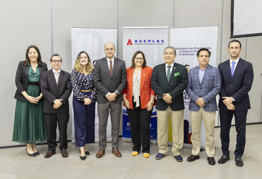 Lee más sobre el artículo ESPOL fue parte del lanzamiento del Clúster de la industria de plástico de Ecuador