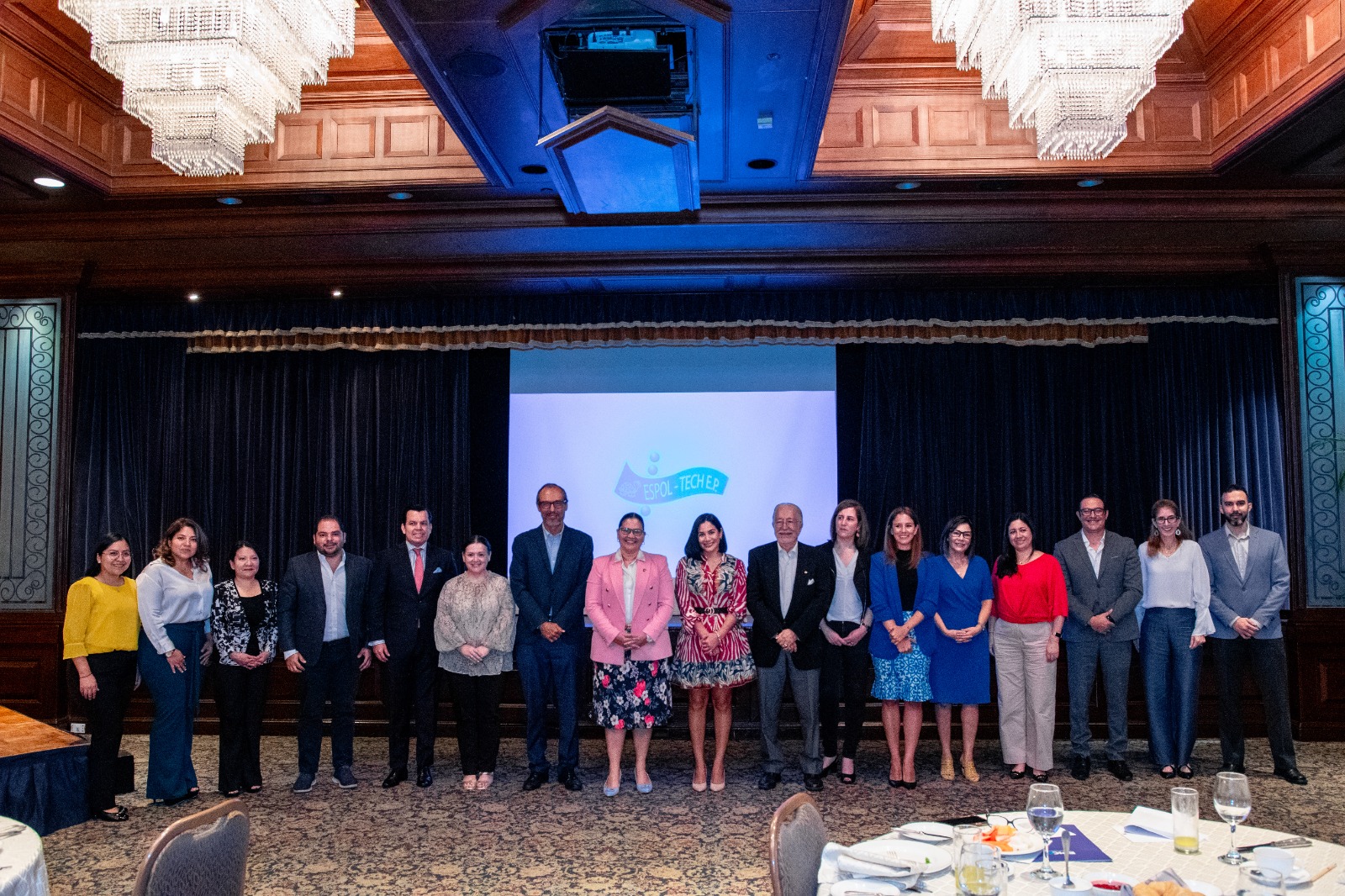 Lee más sobre el artículo GUAYAQUIL CUENTA CON SU PLAN DE CIENCIA, TECNOLOGÍA E INNOVACIÓN, UNA HOJA DE RUTA AL 2030 QUE IMPULSARÁ EL DESARROLLO ECONÓMICO Y UNA MEJOR CALIDAD DE VIDA EN LA CIUDAD.