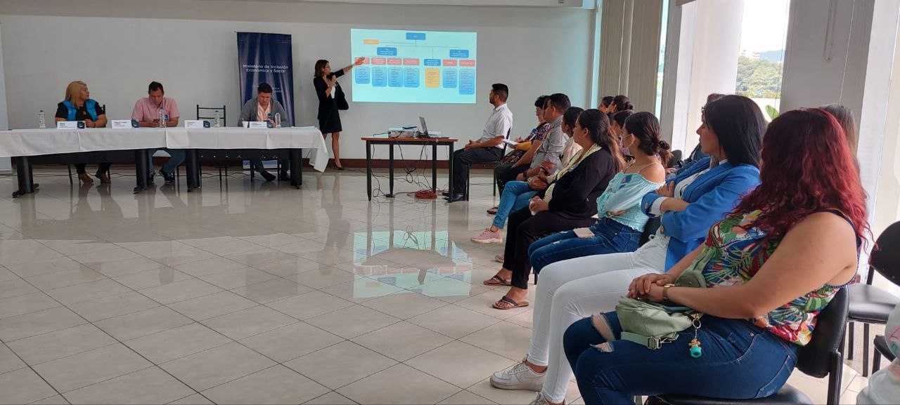 Lee más sobre el artículo MIES organiza espacios de diálogo para revisar la aplicación de las políticas públicas en Guayaquil