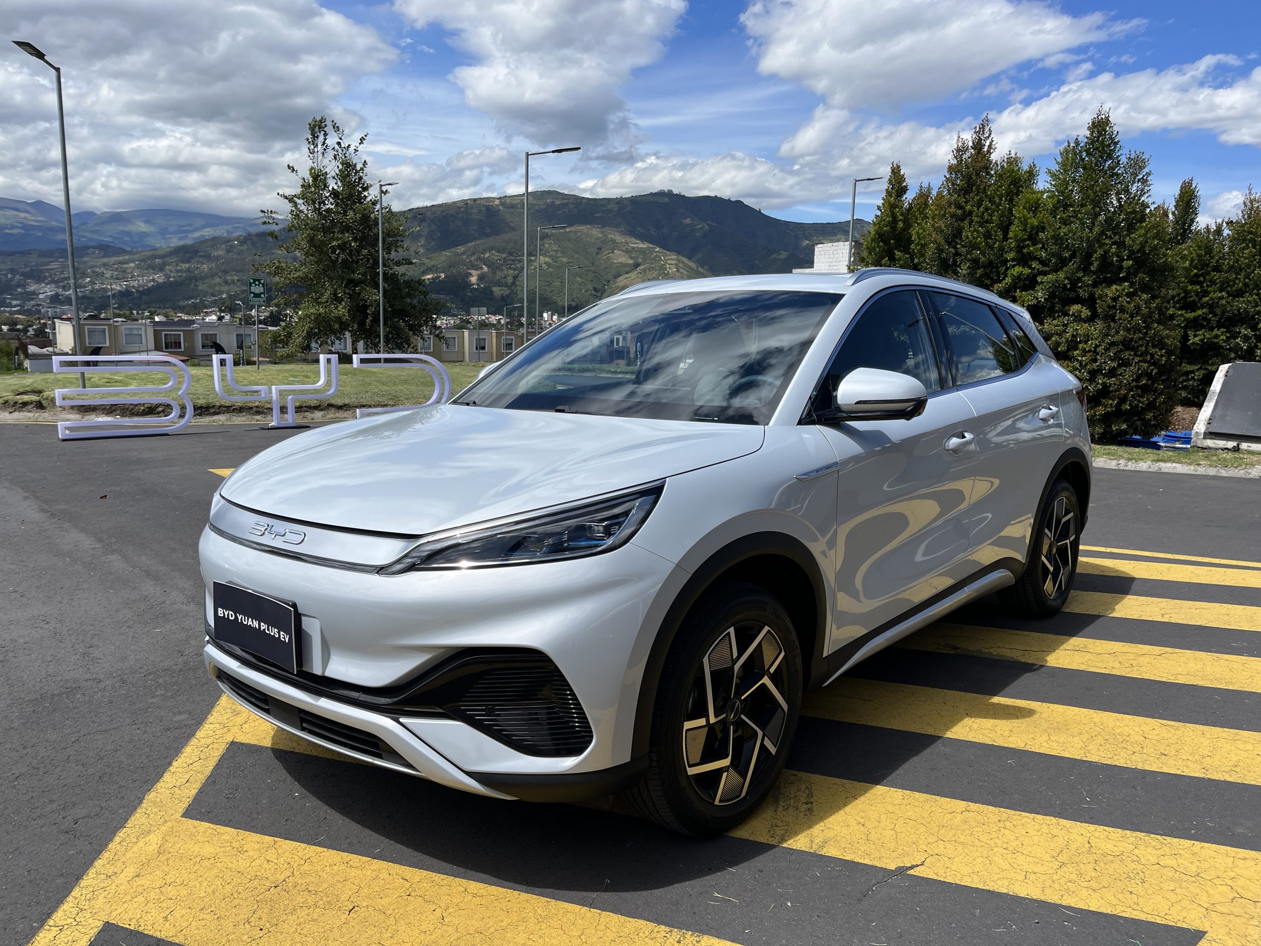 Lee más sobre el artículo BYD CELEBRA EL DÍA MUNDIAL DEL VEHÍCULO ELÉCTRICO CON EVENTOS DE  TEST DRIVE EXPERIENCE EN DIFERENTES CUIDADES
