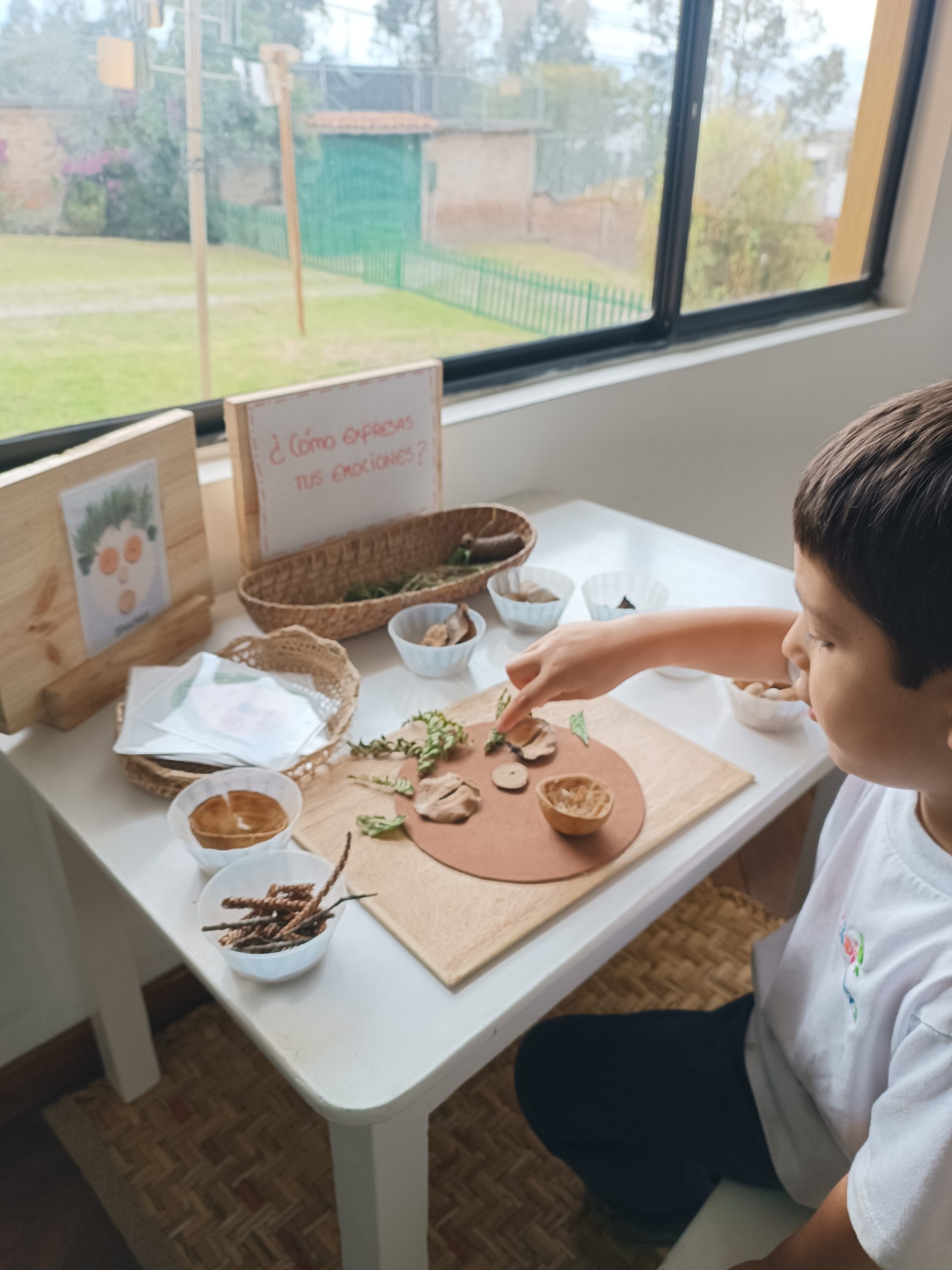 Lee más sobre el artículo Reggio Emilia: una educación que fomenta la creatividad y curiosidad innata de los niños