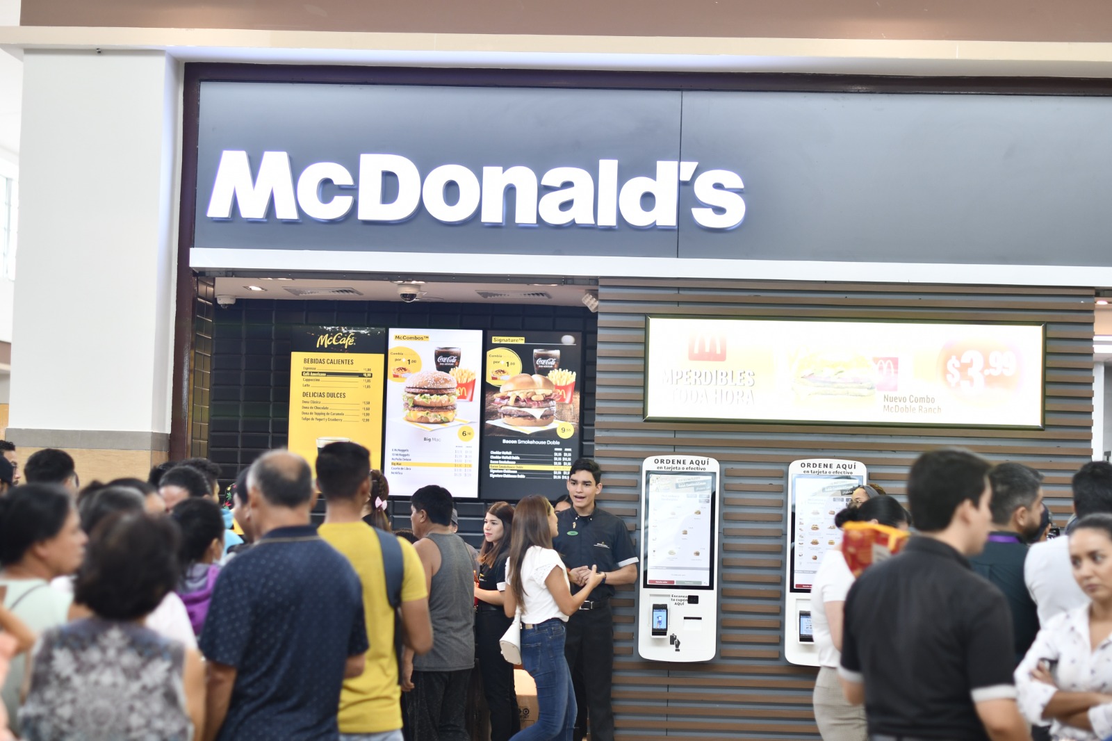 Lee más sobre el artículo McDonald’s llega al sector El Fortín
