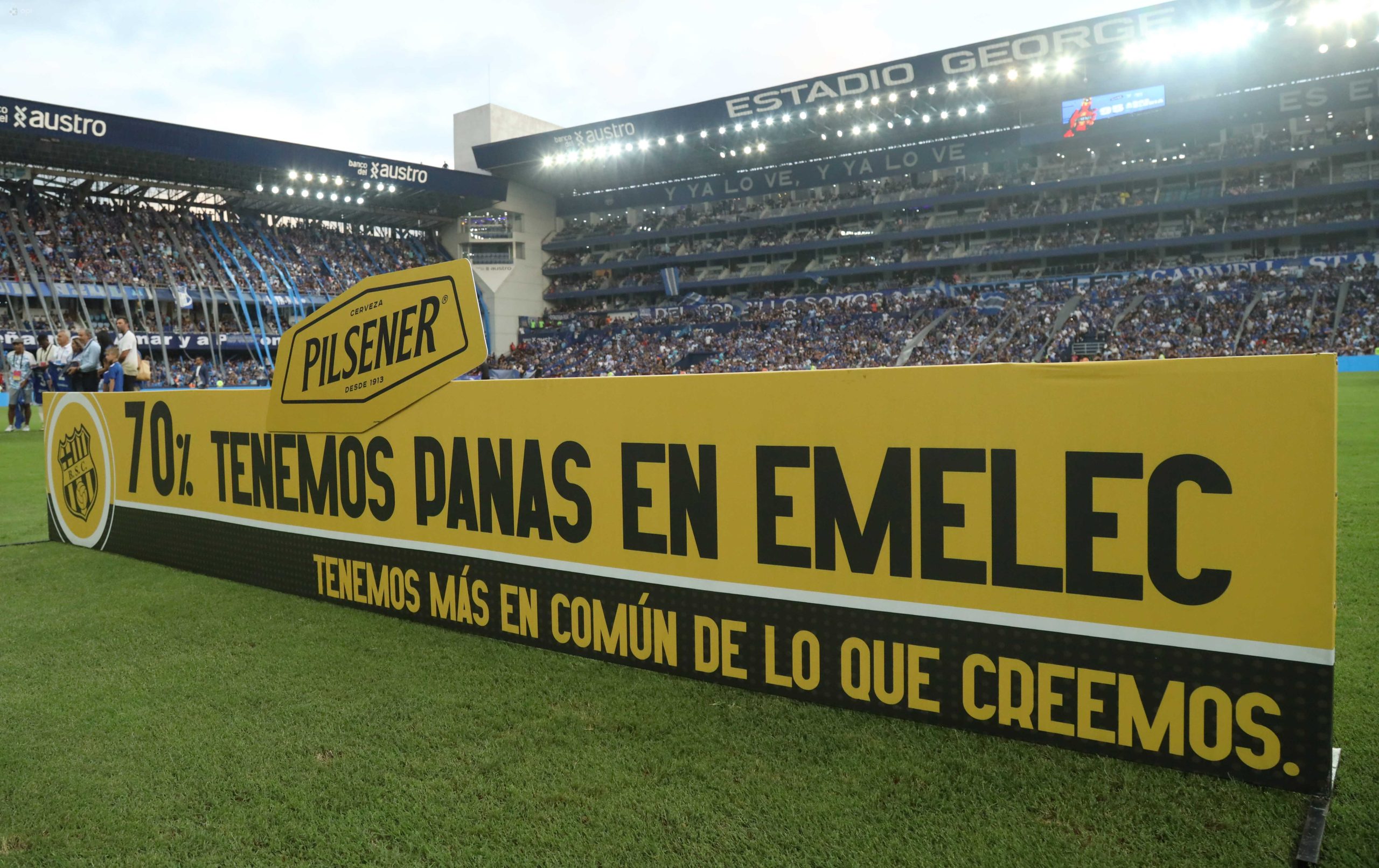 Lee más sobre el artículo PILSENER LANZÓ CAMPAÑA QUE FOMENTA LA UNIÓN ENTRE  CLUBES RIVALES DURANTE EL CLÁSICO DEL ASTILLERO