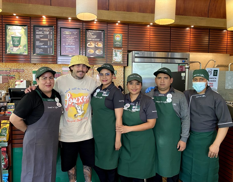 Lee más sobre el artículo Sweet and Coffee® celebra el orgullo nacional