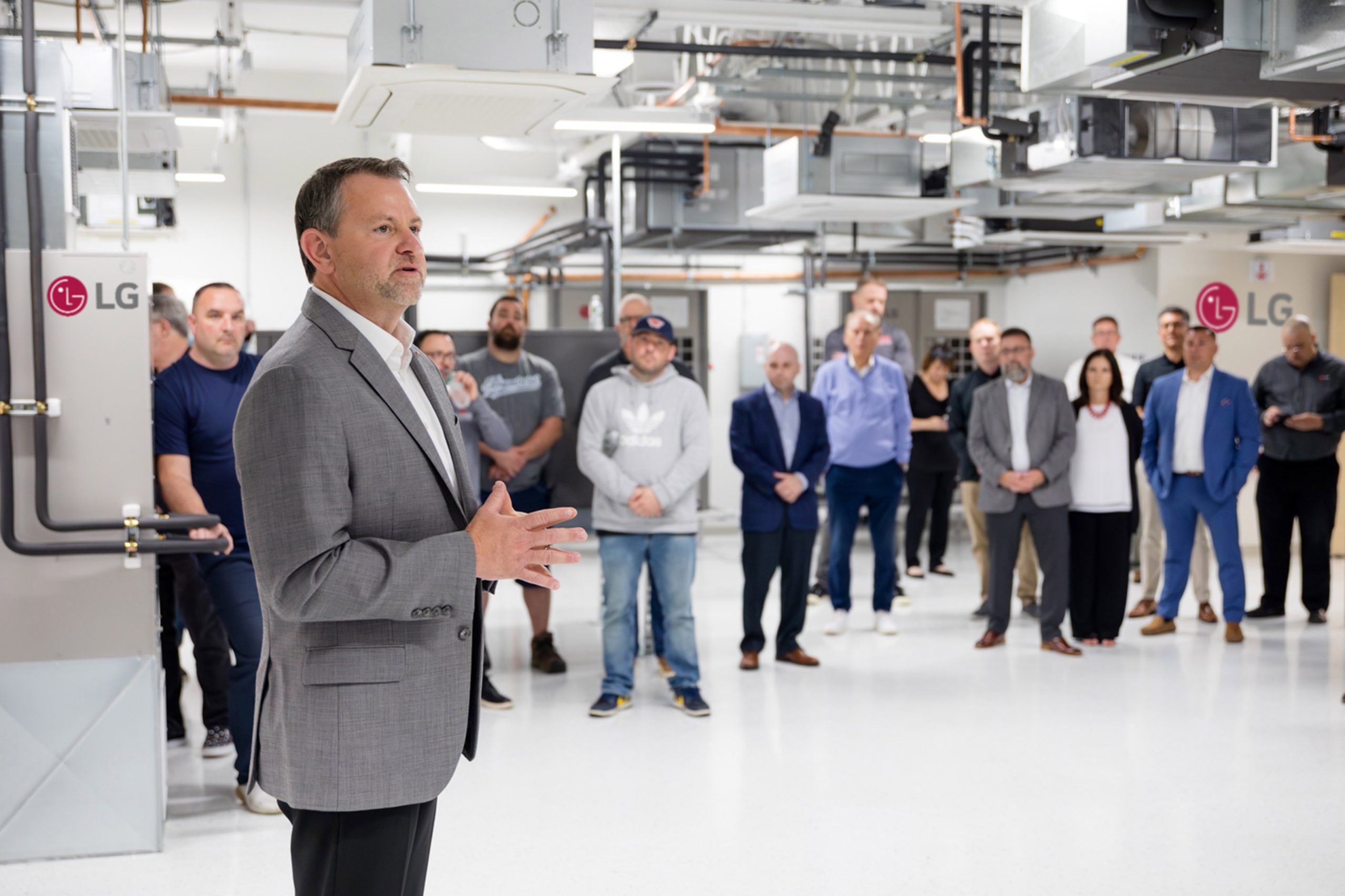 Lee más sobre el artículo LA ACADEMIA HVAC DE LG CONTINÚA DESARROLLANDO EXPERTOS TÉCNICO PARA FORTALECER EL NEGOCIO B2B DE LA EMPRESA