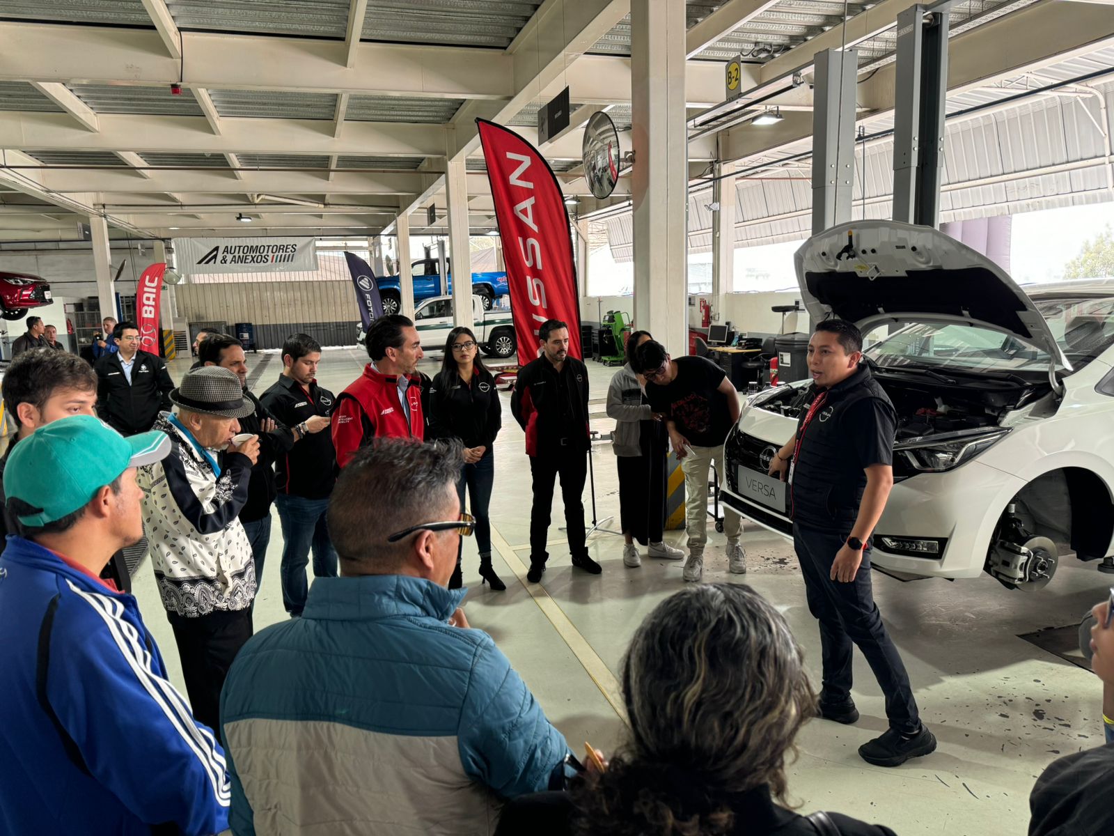 Lee más sobre el artículo AUTOMOTORES Y ANEXOS PRESENTÓ SU LÍNEA DE VEHÍCULOS HOMOLOGADOS PARA EL SERVICIO DE TAXI