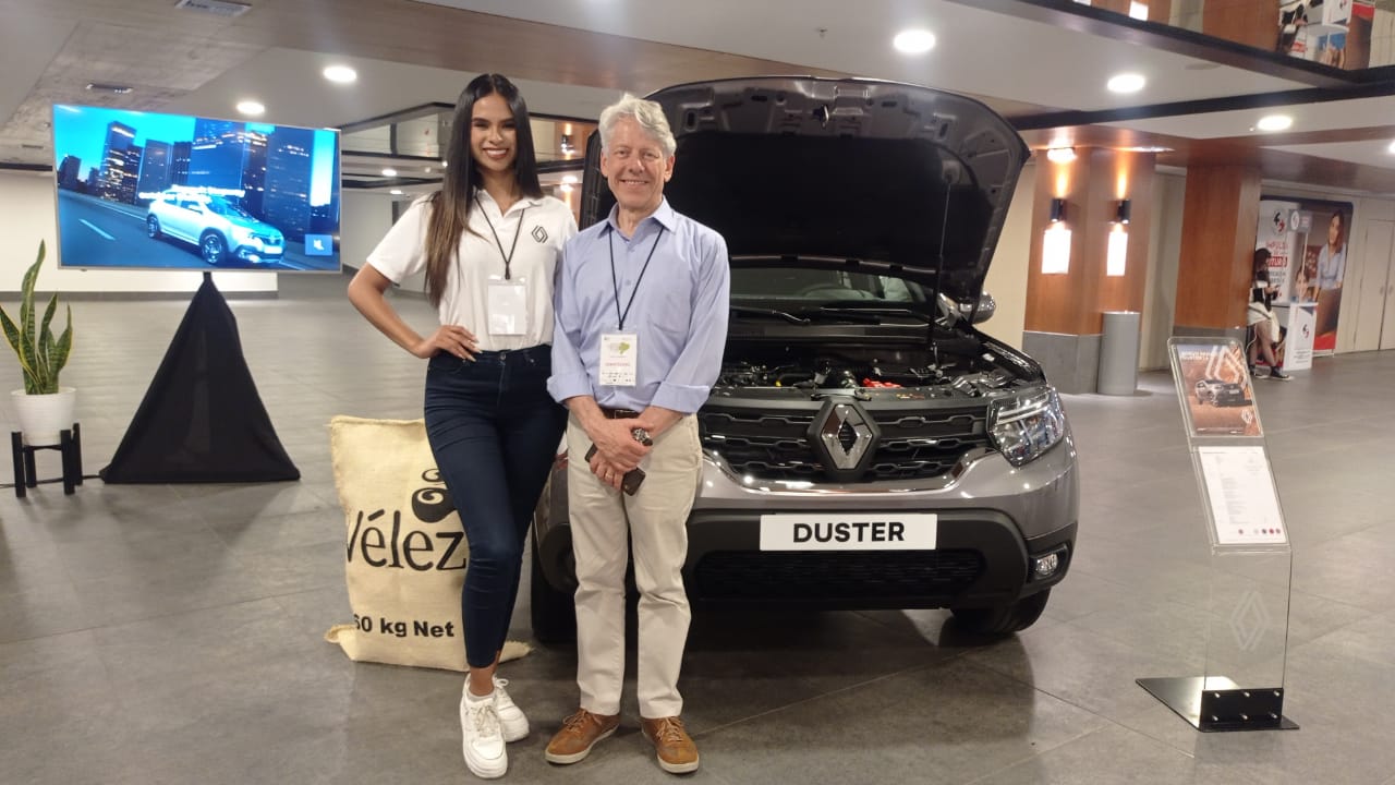 Lee más sobre el artículo RENAULT EXPUSO SUS EXCELENTES OPCIONES DE MOVILIDAD EN EL SALÓN DEL CHOCOLATE 2024