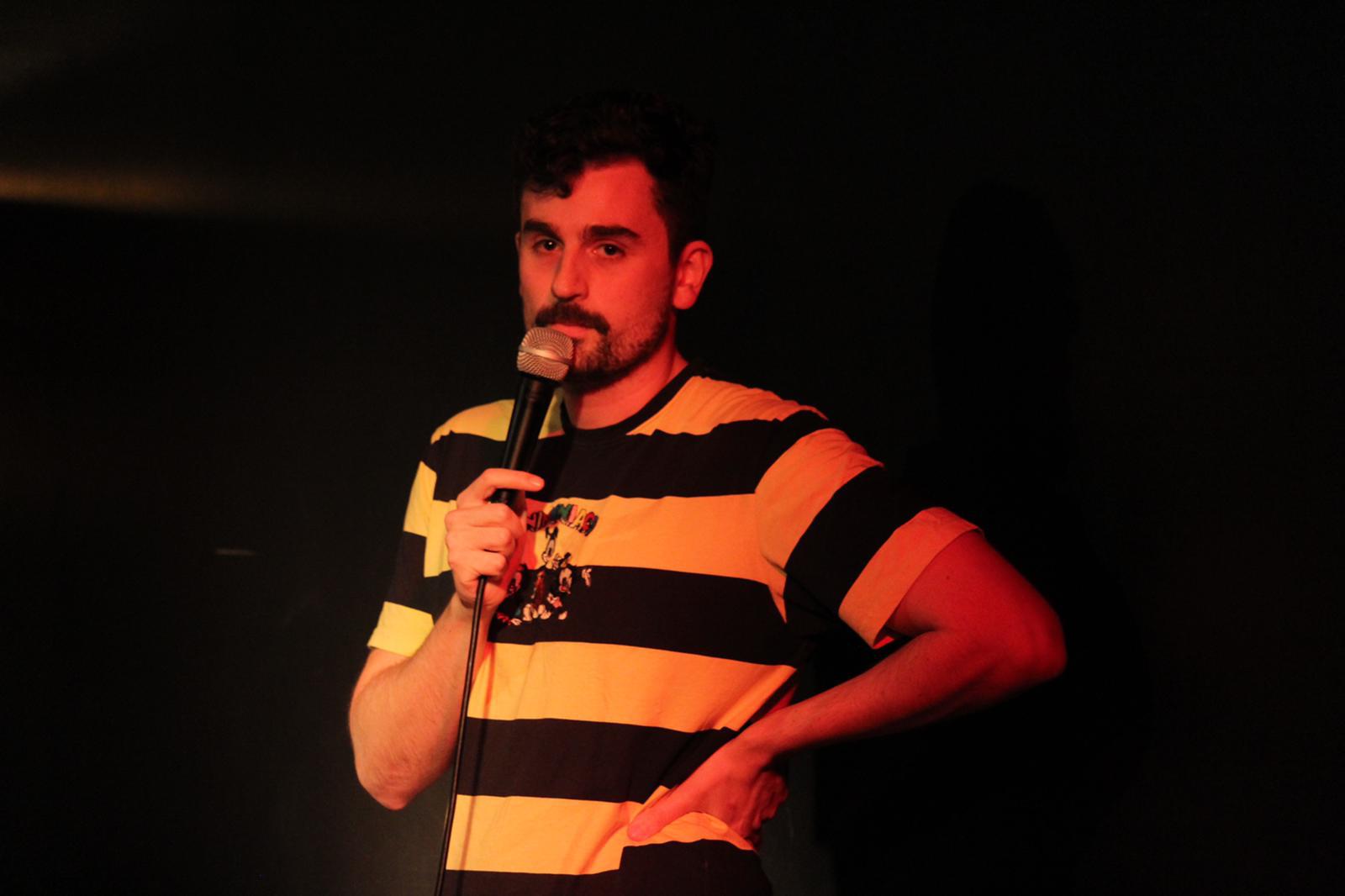 Lee más sobre el artículo RICARDO ANDRADE MALO, PRIMER ECUATORIANO EN PARTICIPAR EN LA TERCERA EDICIÓN DEL FESTIVAL «OFF CRUILLA COMEDY» EN ESPAÑA