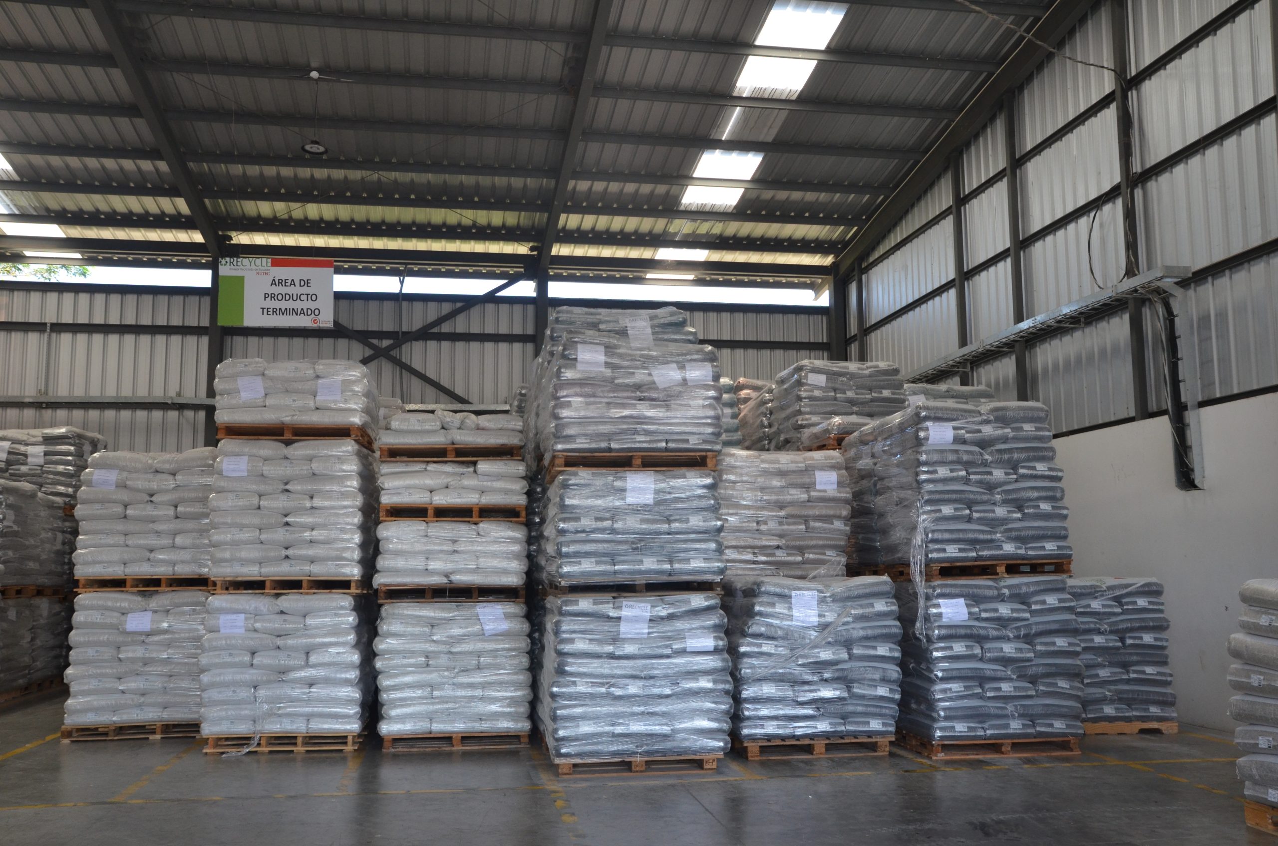 Lee más sobre el artículo Empresa ecuatoriana invierte 2 millones de dólares en una planta recicladora de última generación