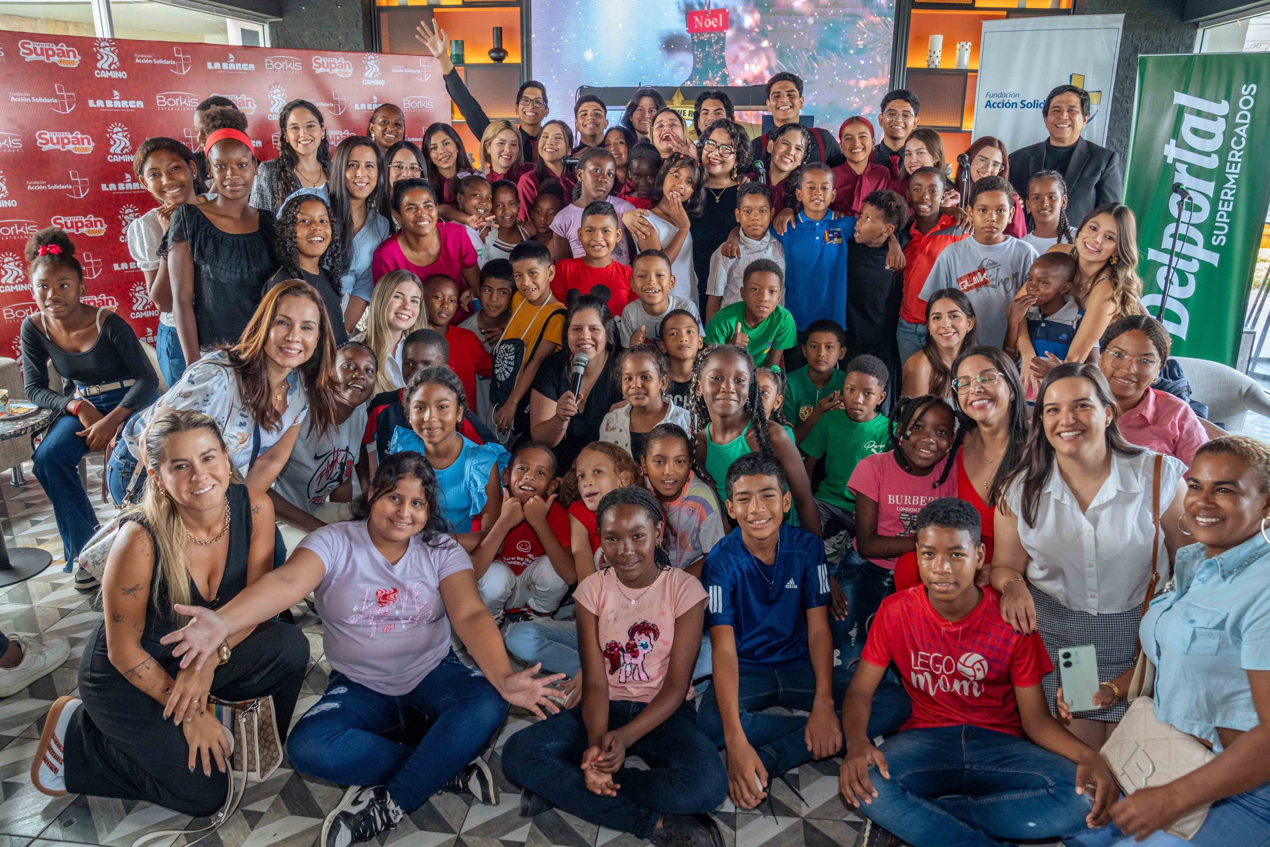 Lee más sobre el artículo Supán comparte su delicioso pan de pascua con niños y familias del sur de Guayaquil durante agasajo navideño