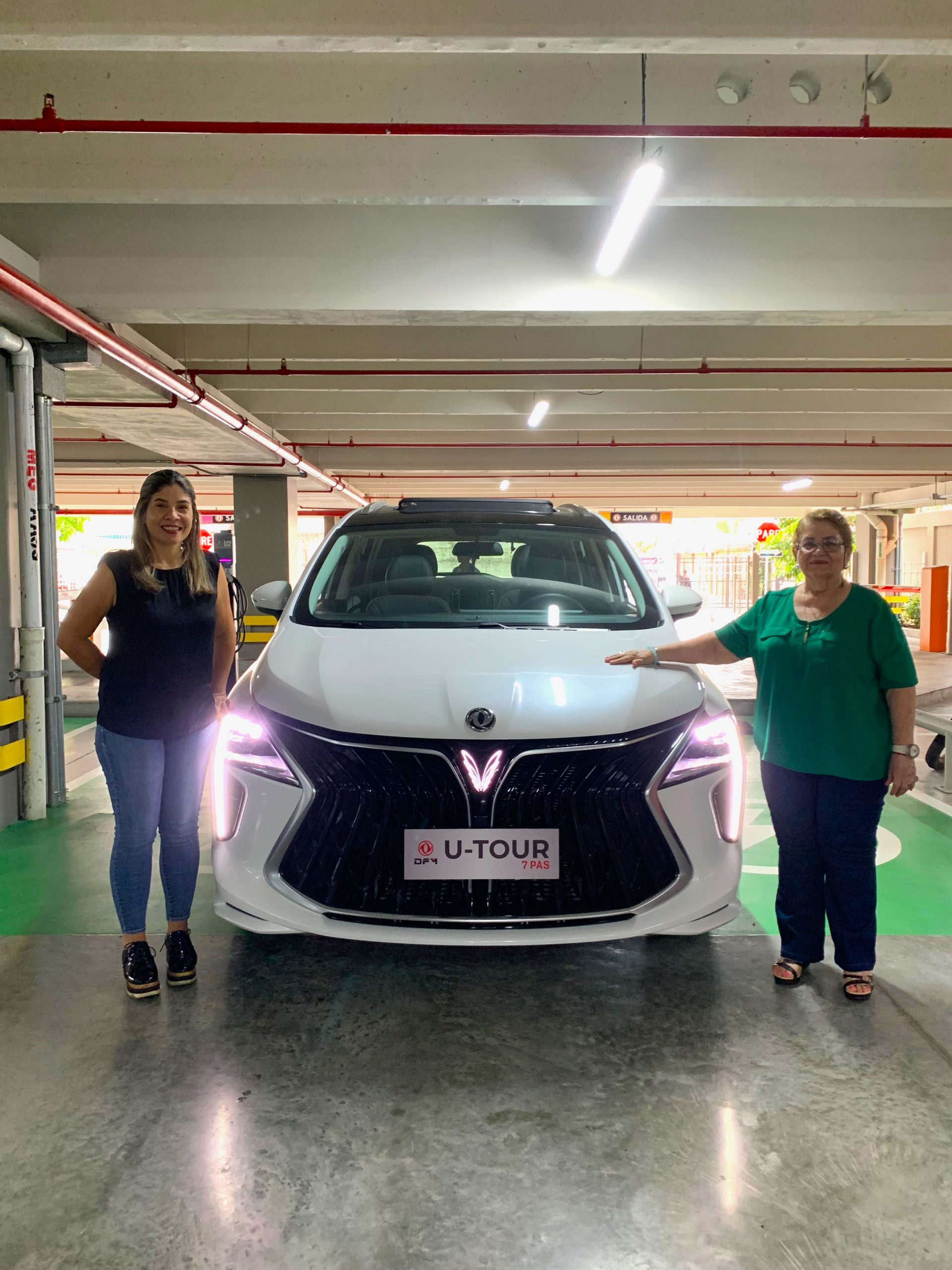 Lee más sobre el artículo MALL DEL NORTE CULMINA PROMOCIÓN NAVIDEÑA CON ENTREGA DE AUTO A GANADORA