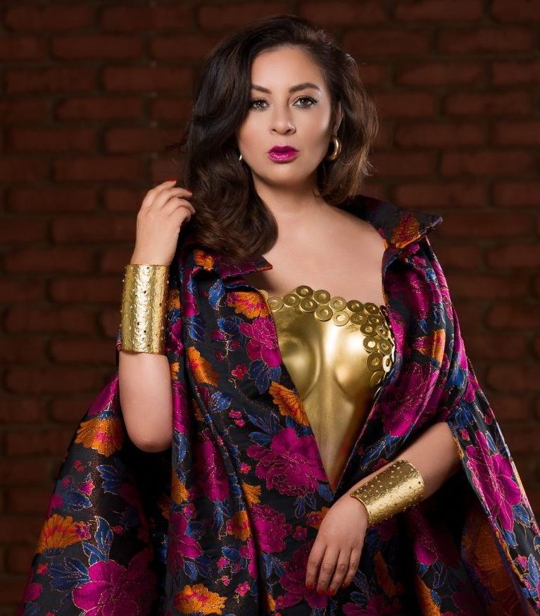 Lee más sobre el artículo LA BUENA RACHA SIGUE PARA LOS ARTISTAS ECUATORIANOS PAULINA AGUIRRE LLEVA SU TALENTO ANTE LOS REYES DE ESPAÑA