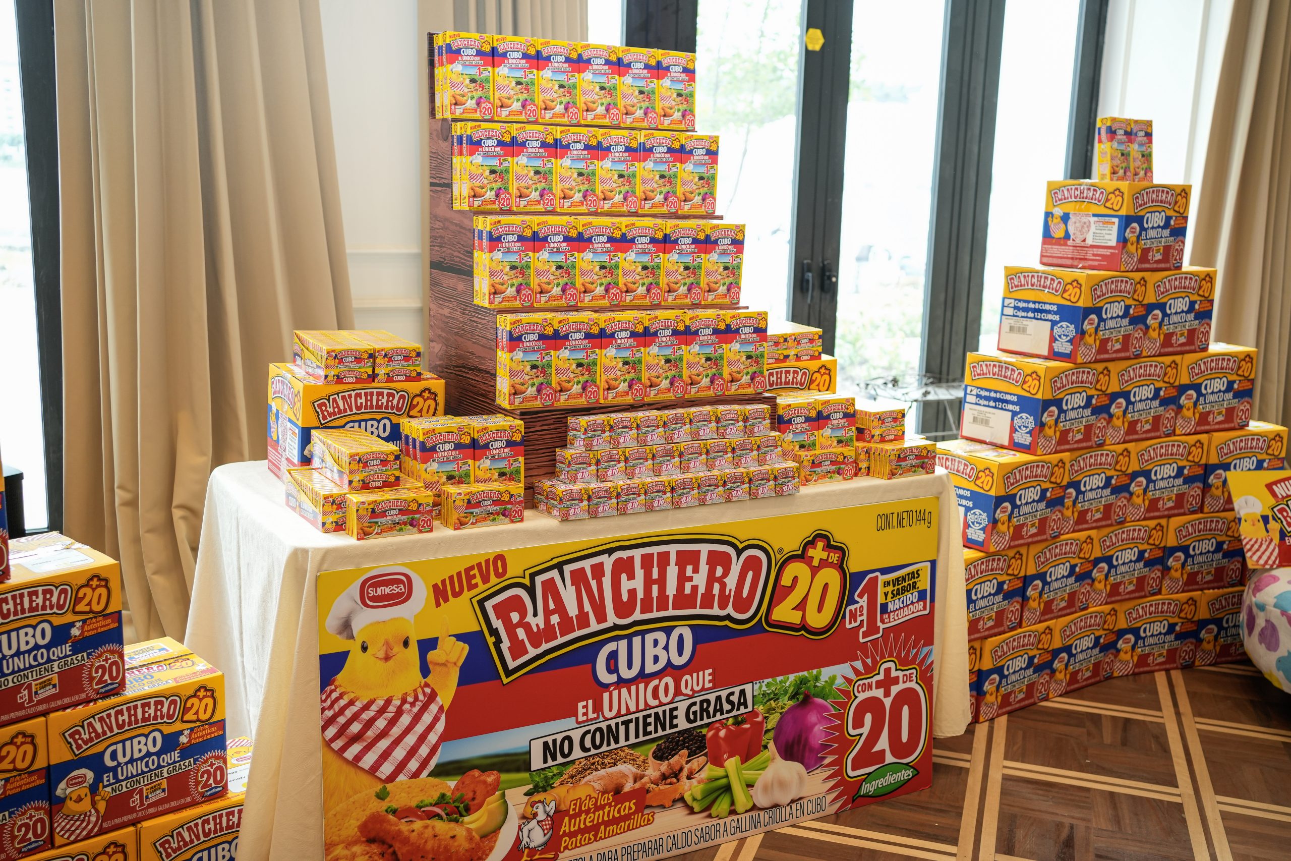 Lee más sobre el artículo SUMESA PRESENTA EL NUEVO CUBITO RANCHERO  EL ÚNICO PATENTADO EN OFERTA A 0,10 CENTAVITOS