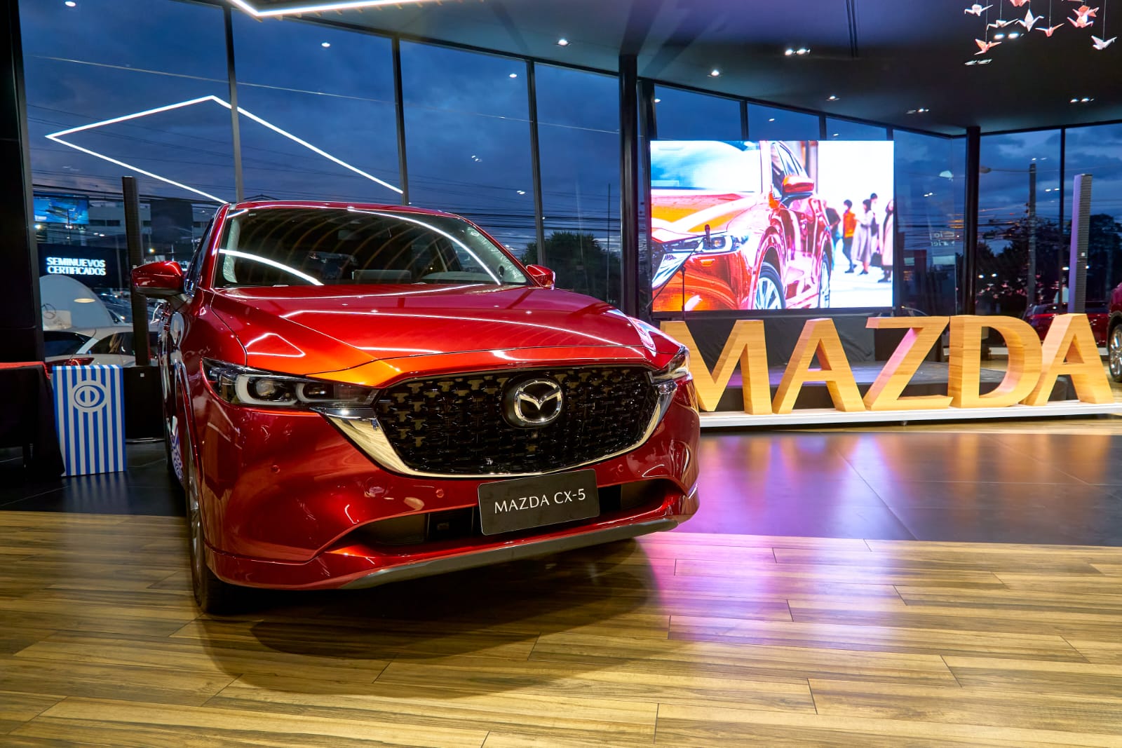 Lee más sobre el artículo Mazda Signature Night: El alma de Japón se enciende en Ecuador