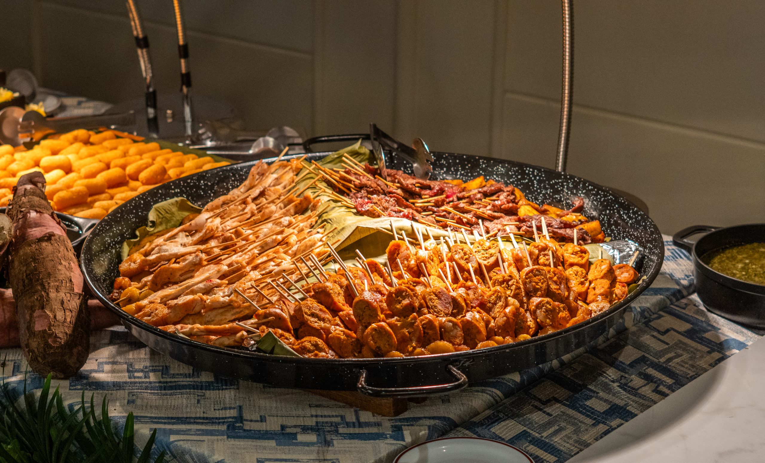 Lee más sobre el artículo GUAYAQUIL CELEBRA SUS FIESTAS CON SABOR: REGRESA LA EDICIÓN #28 DEL FESTIVAL “GUAYAQUIL DE MIS SABORES”