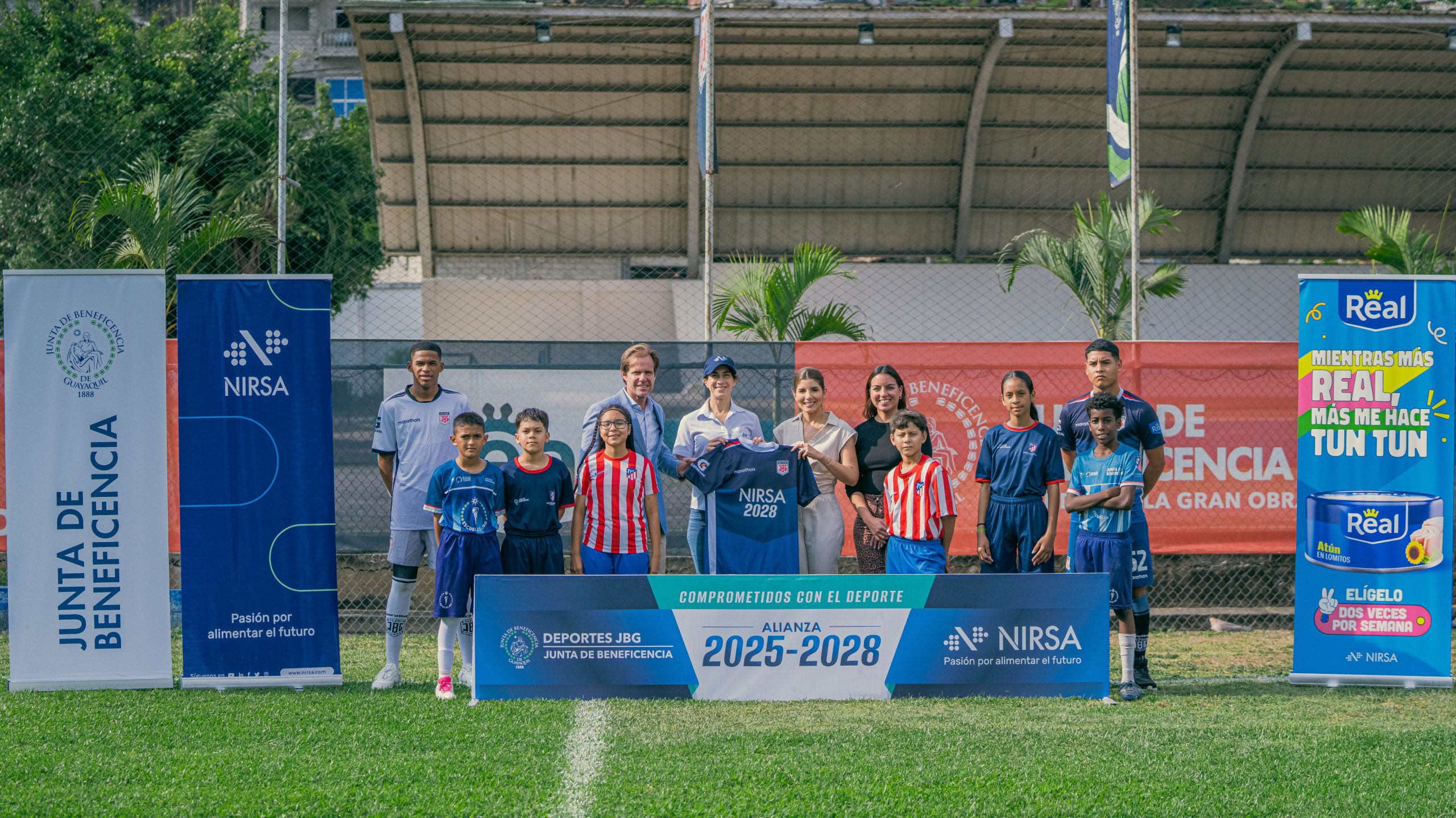 Lee más sobre el artículo NIRSA y JBG renuevan convenio por tres años para continuar transformando vidas a través del deporte
