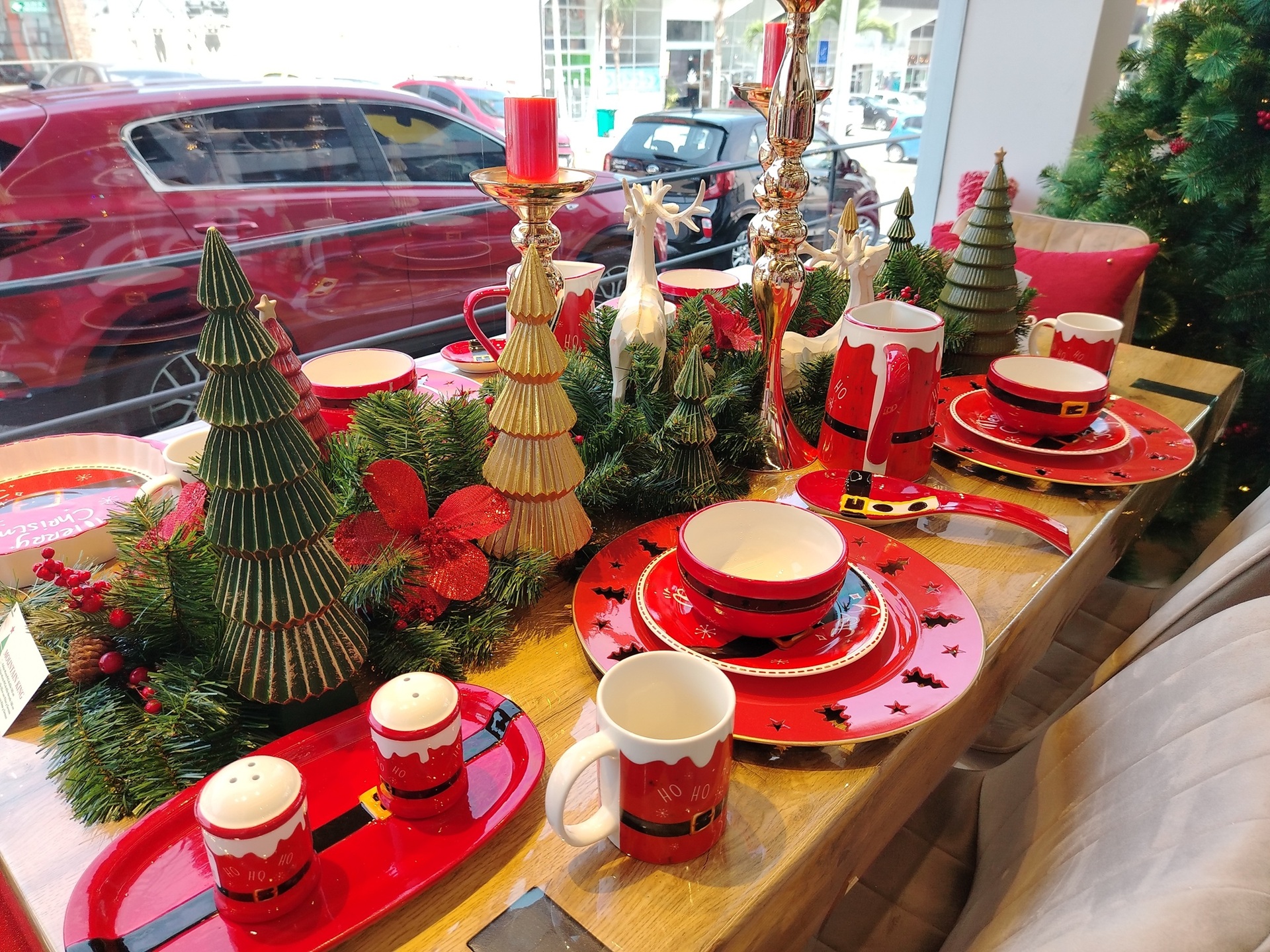 Lee más sobre el artículo La magia de la Navidad 2025 llega a Estuardo Sánchez