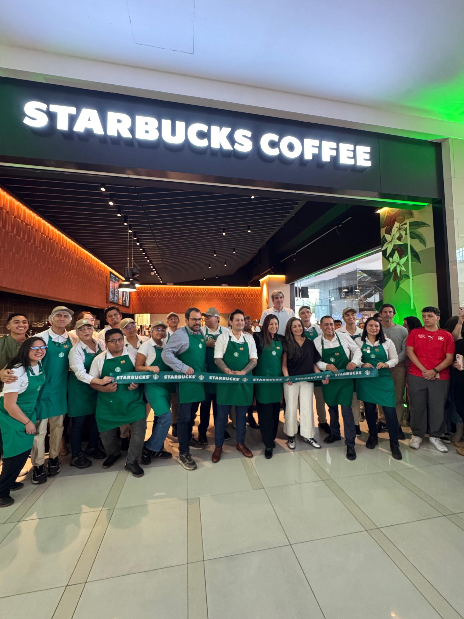 Lee más sobre el artículo Starbucks celebra su primer aniversario en Ecuador con más de 1 millón de bebidas servidas