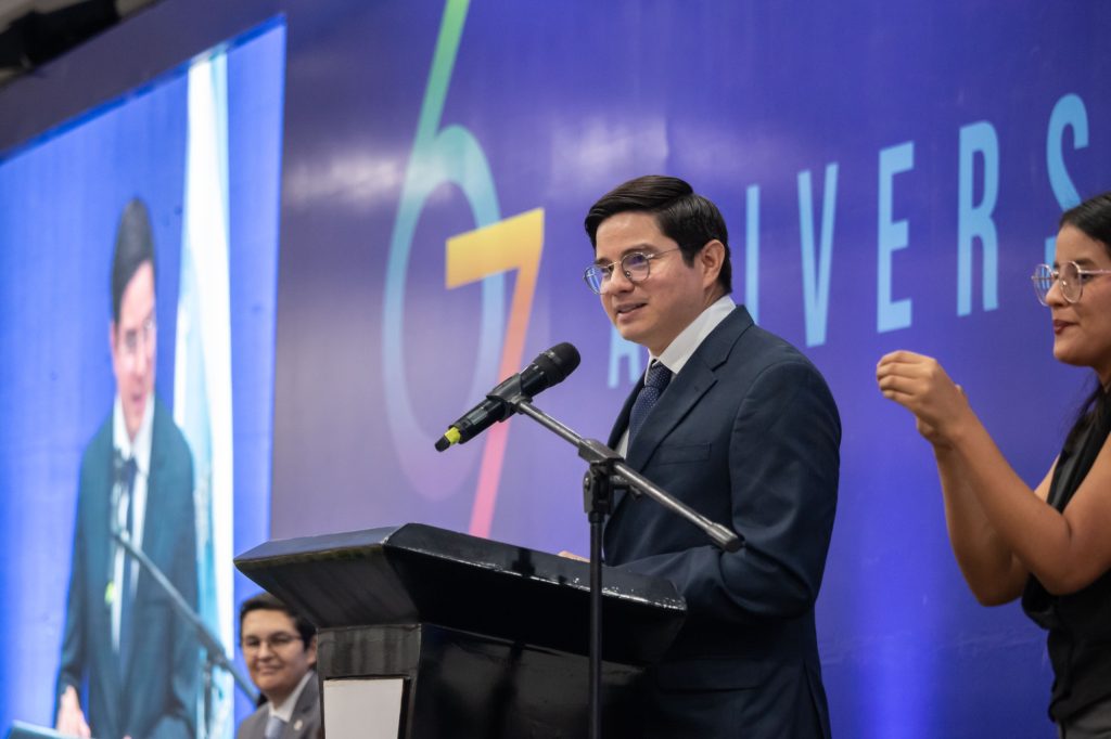 Luis Loaiza, CEO de Jelou, fue keynote speaker en el aniversario de la Espol