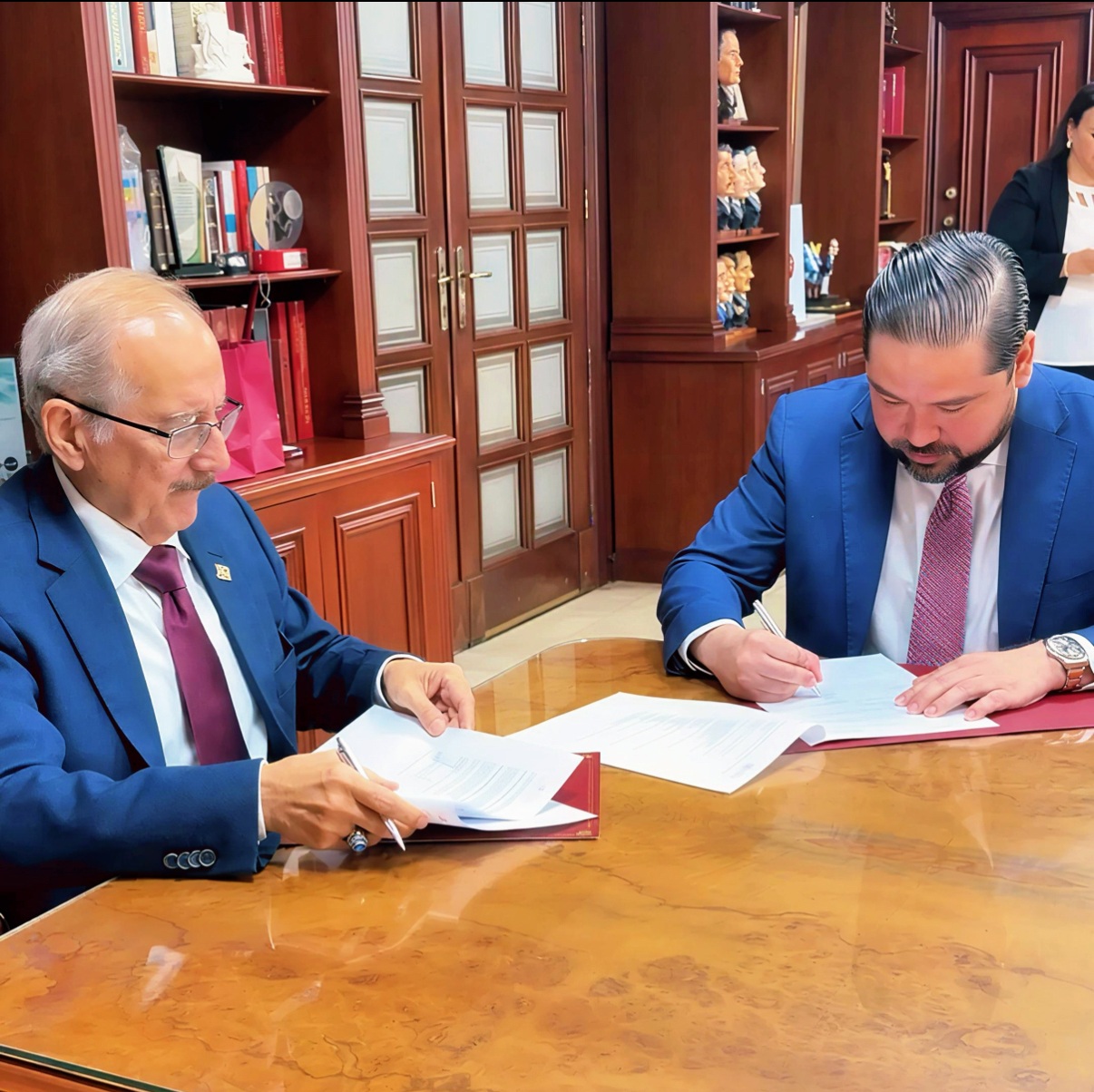 Lee más sobre el artículo UCSG y Registro de la Propiedad de Guayaquil unen esfuerzos  por el desarrollo académico