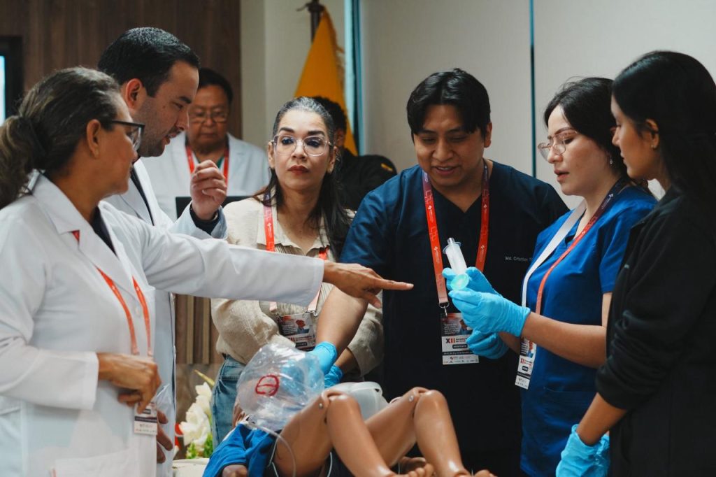 Omni Hospital impulsa la formación médica continua y fortalece el desarrollo profesional del sector salud en Ecuador con sus XII Jornadas Médicas 2025