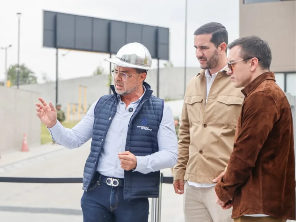 El Gobierno Nacional entrega 21 viviendas en Tumbaco y consolida alianza público-privada para ampliar el acceso a casa propia