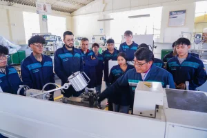 El Gobierno de Daniel Noboa impulsa el Programa de Becas para el Fortalecimiento de la Industria de Hidrocarburos, con una inversión de USD 800 mil