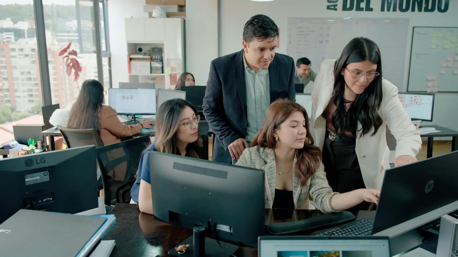 Lee más sobre el artículo Talento joven impulsa la transformación del sector constructor en Ecuador