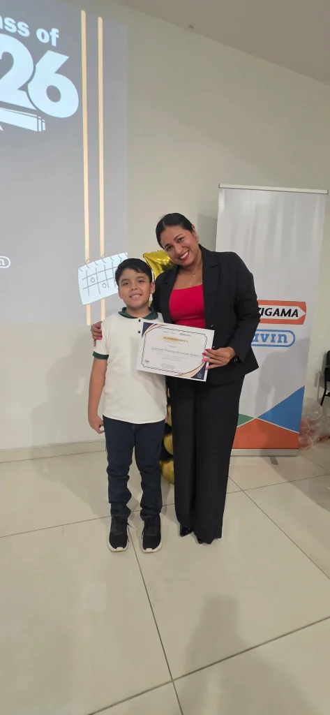 PLASTIGAMA WAVIN IMPULSA EL DESARROLLO DE LAS NUEVAS GENERACIONES CON LA ENTREGA DE 80 BECAS ESCOLARES A HIJOS DE COLABORADORES