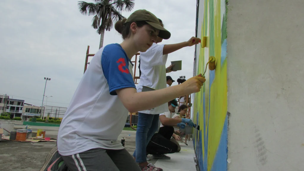 “Embelleciendo el Barrio con MINI”: arte e identidad para transformar los barrios de Quito