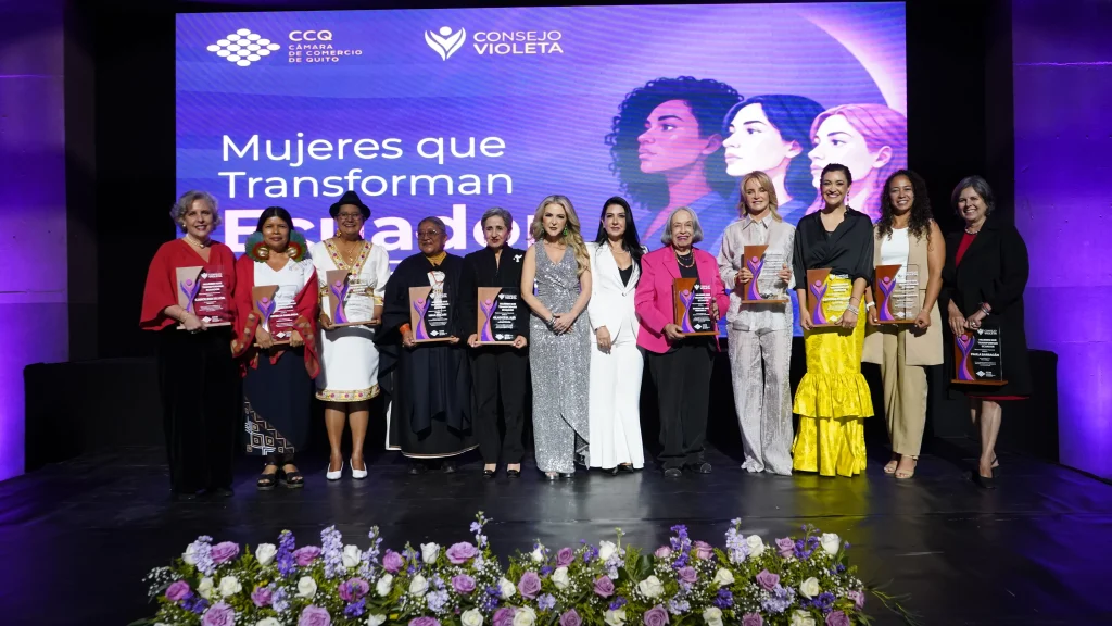 Ecuador reconoce a 11 mujeres que  convirtieron su trayectoria en un legado
