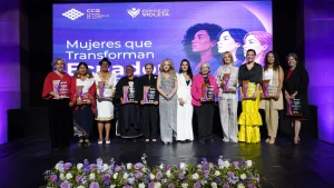 Ecuador reconoce a 11 mujeres que  convirtieron su trayectoria en un legado