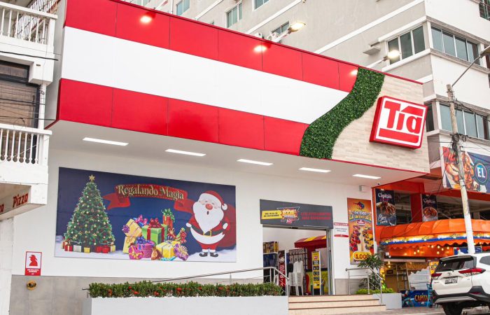 Apertura Tía Malecón Salinas 2