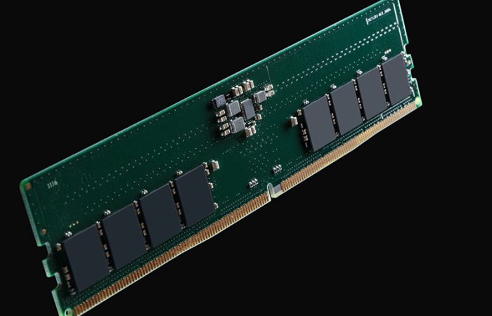 • Los UDIMM de 16GB y 32GB DDR5 son compatibles con plataformas Intel