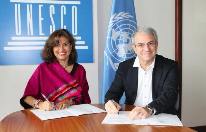FOTO OFICIAL