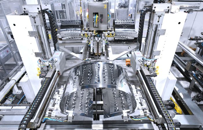 LG Tennessee Factory_Robot 2